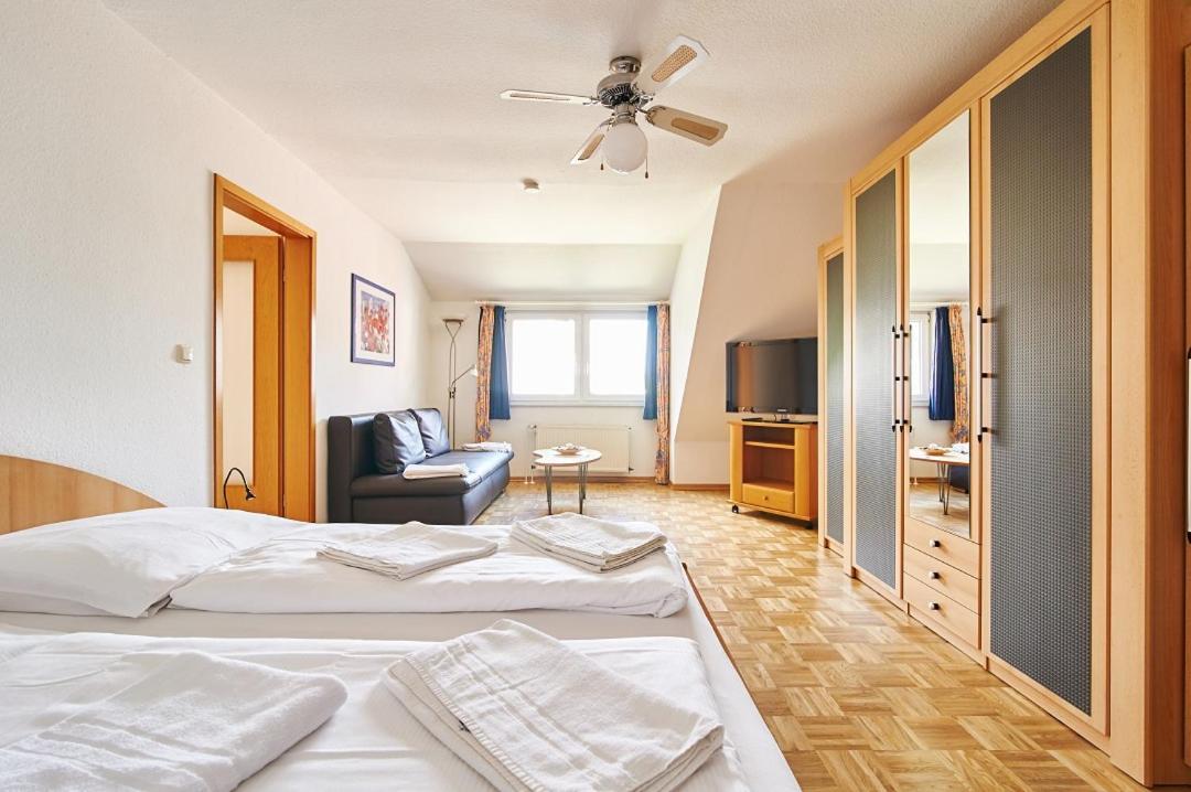 Ferienhaus Achtern Feeld Hüde Buitenkant foto